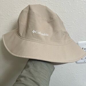 Columbia bucket hat